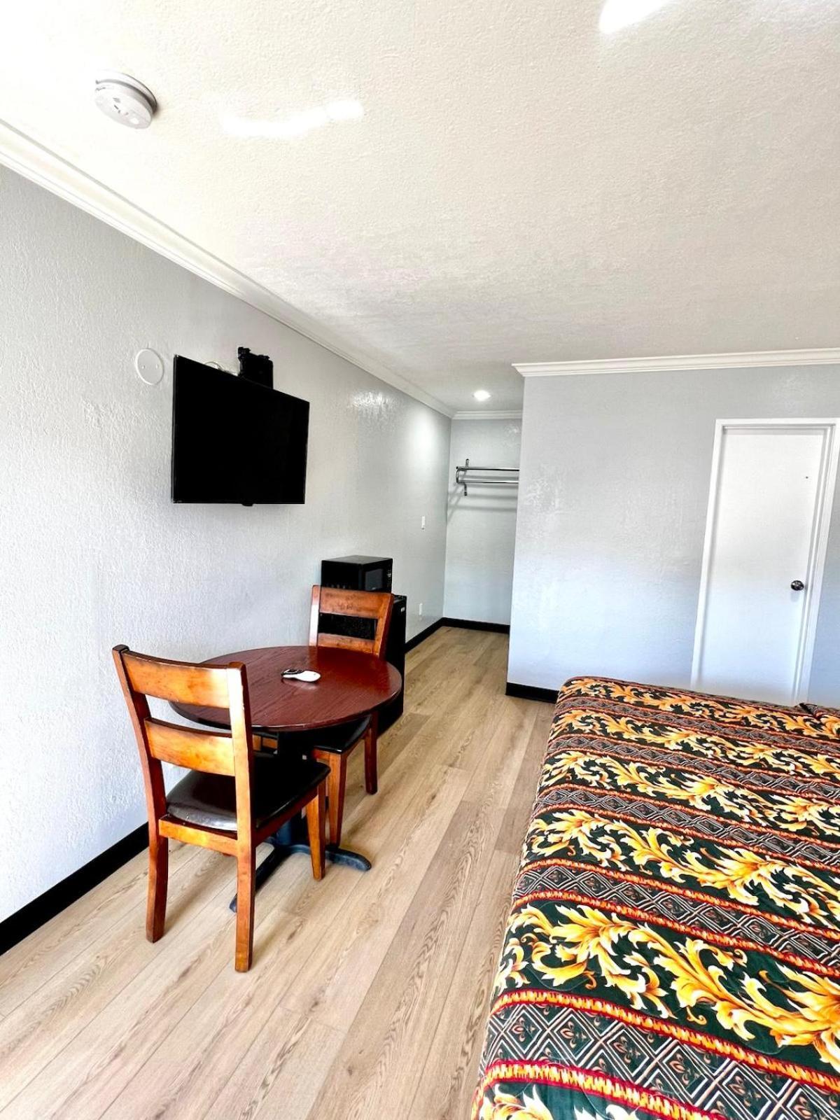 Aqua Inn Motel Эль-Монте Экстерьер фото